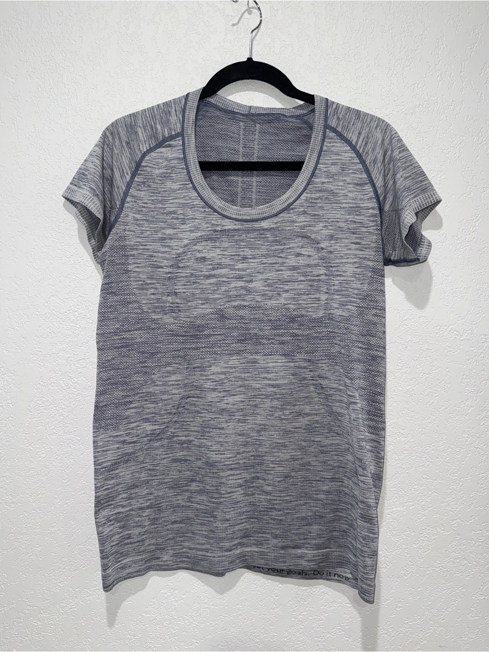 Women’s Seamless Heathered Swiftly Tech Short Sleeve